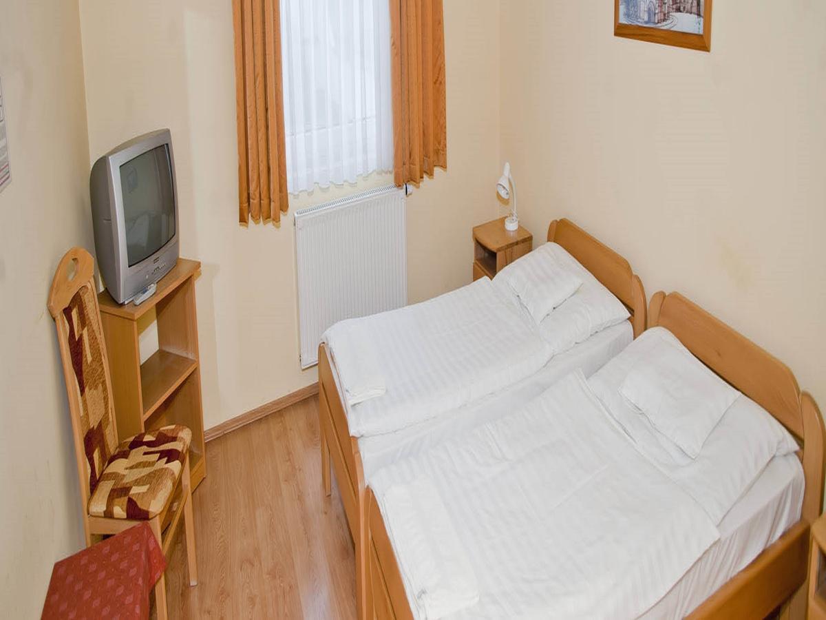 Belvarosi Panzio Bed & Breakfast Debrecen Luaran gambar